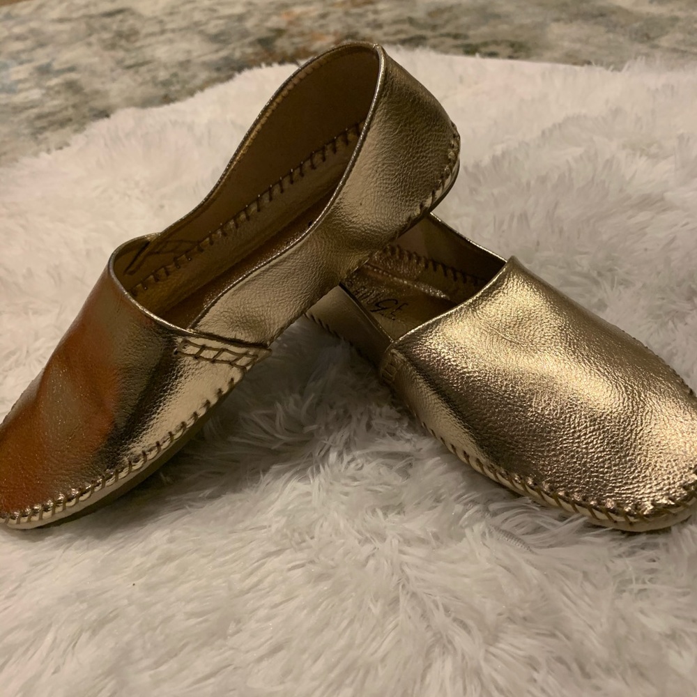 gold flats